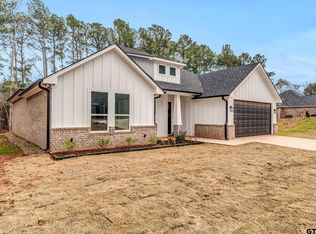 260 County Road 4120, Jacksonville, TX 75766