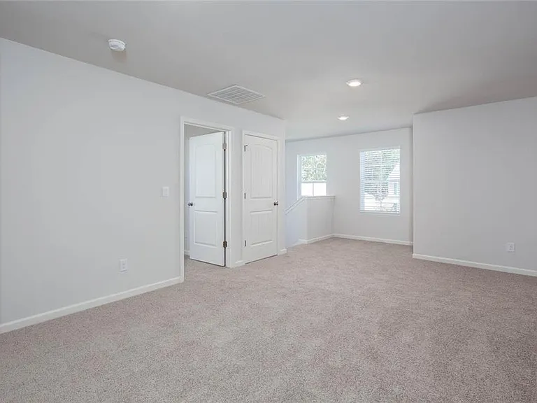 61 Grove Springs Ct — Photo 23