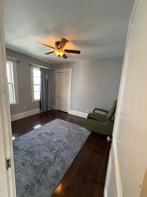 3 bed, 1077 sqft, $2,850 — Photo 1