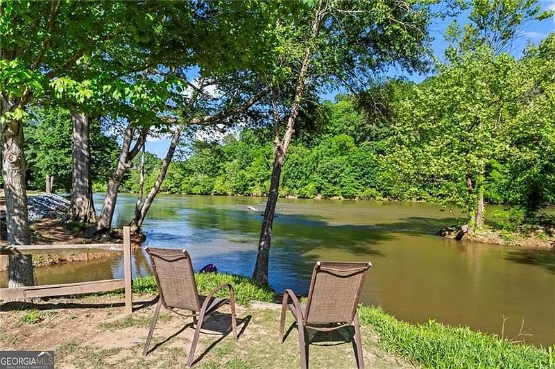 1st image of 1028 Riverbend Club Dr SE