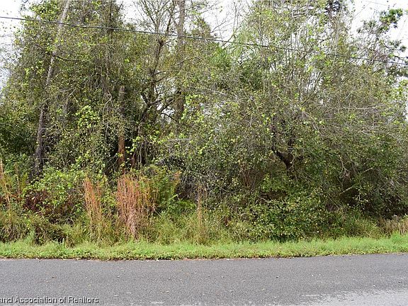 3rd image of 4513 Seawood Ave