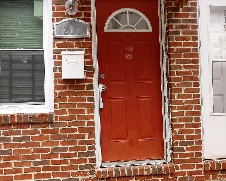 1st image of 217 E 22nd St