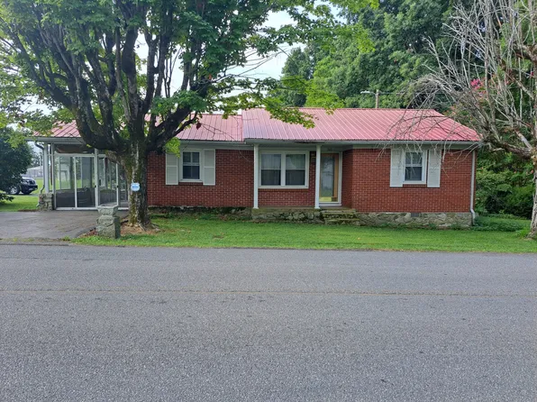 501 Meador Dr, Lafayette, TN 37083
