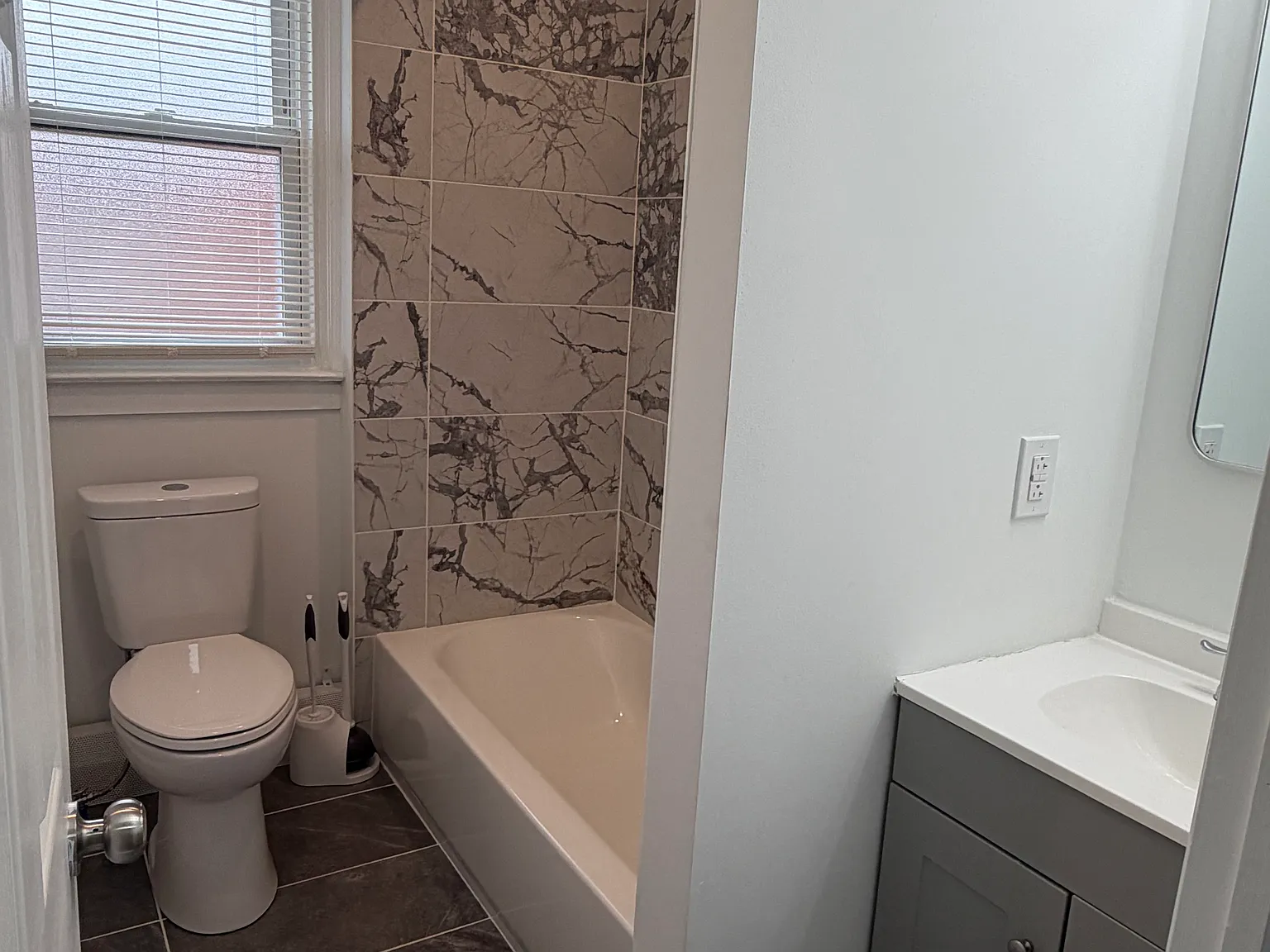 2 bed, $1,350 — Photo 4