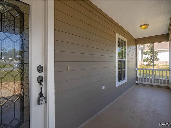 4th image of 684 W Barrymore Dr