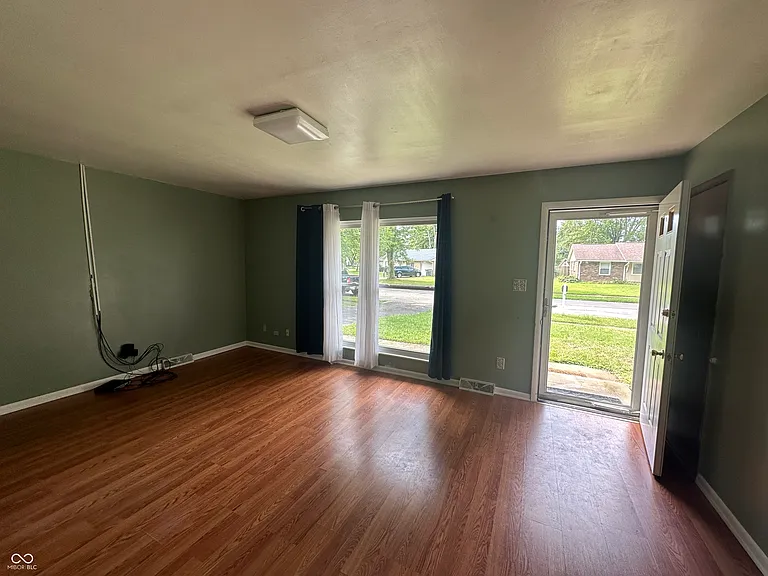 2724 Eddington Rd — Photo 5