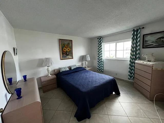 1001 NE 14th Ave #701 — Photo 34