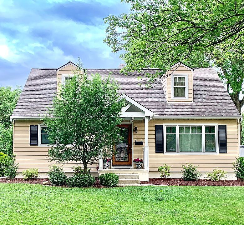 1st image of 266 Cheyenne Dr