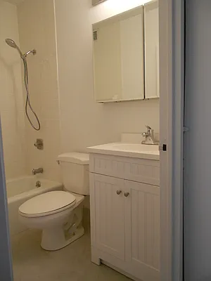 Rented by Ben Ben-Ari Real Estate | media 31