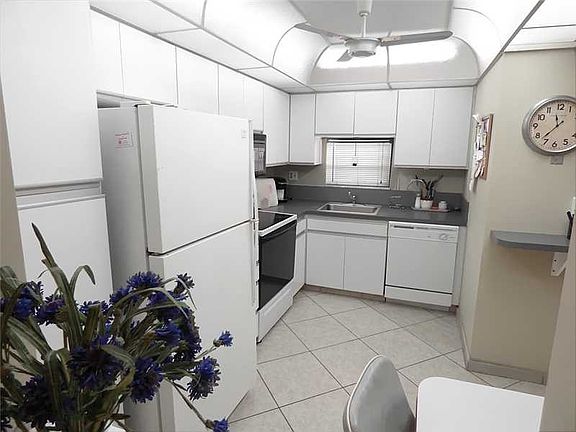 4th image of 8930 S Hollybrook Blvd APT 208