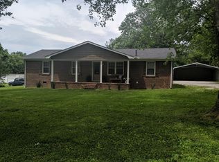 46 Robin Hood Dr, McMinnville, TN 37110