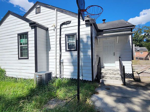 2nd image of 3046 Adams Ave