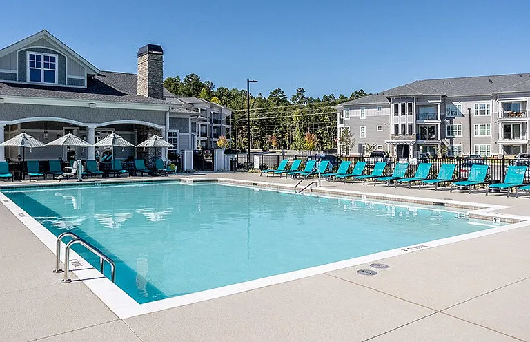 Holly Springs Place Apartments — Photo 3