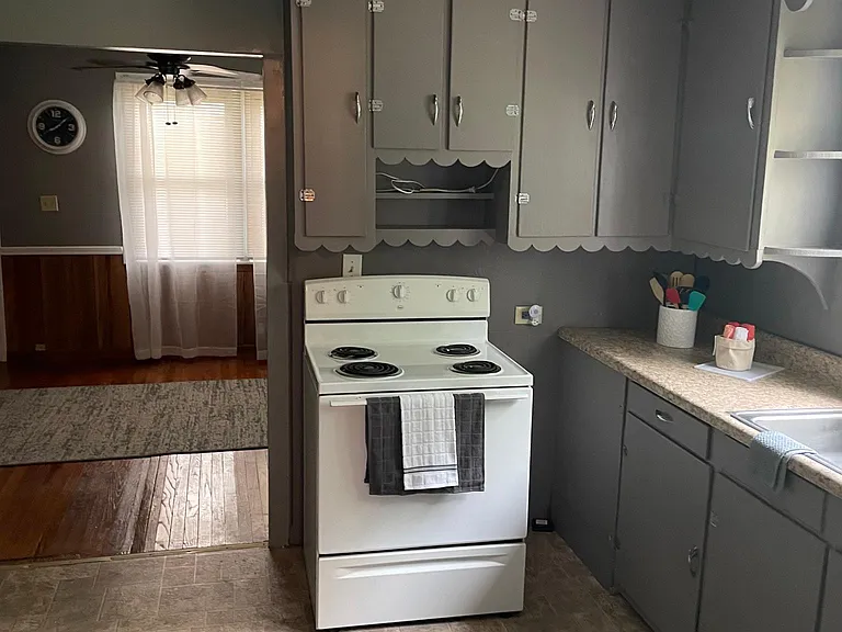 709 W Main St — Photo 15