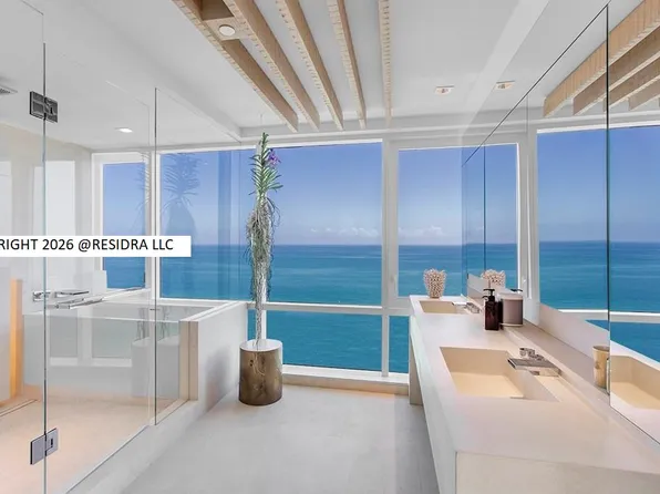 102 24th St, Miami Beach, FL