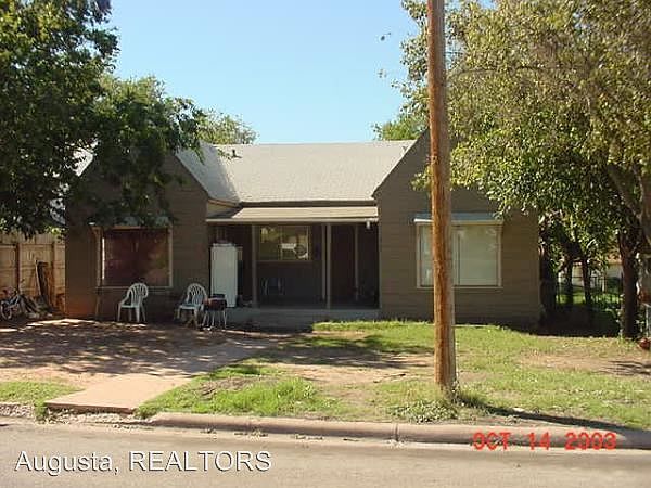 2nd image of 404 Amarillo St