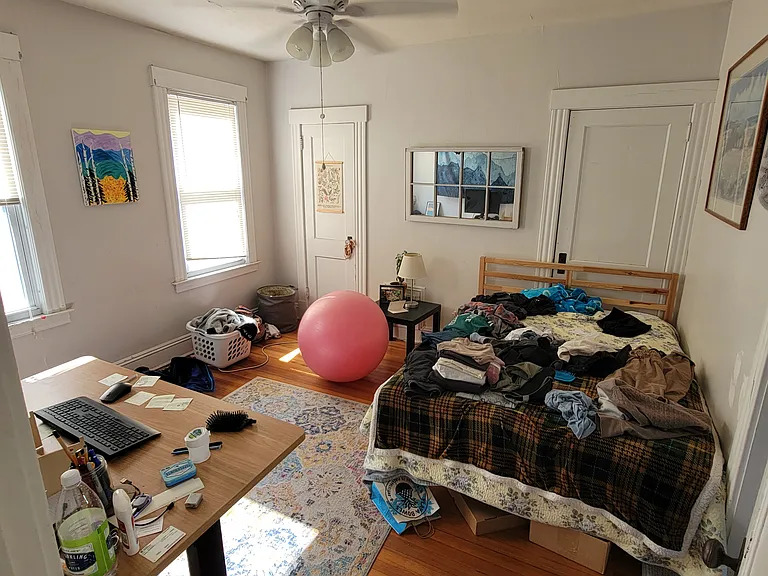 131 Richard St #2 — Photo 10