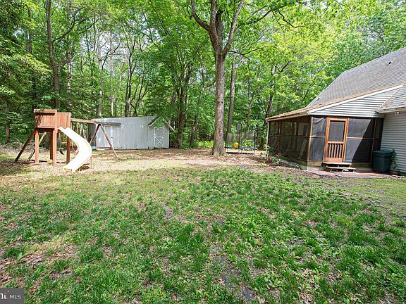 3rd image of 6079 Hounds Bay Cir