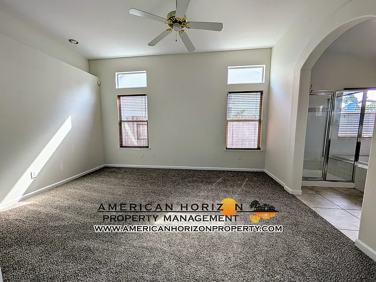 3332 Chapelle Dr — Photo 10