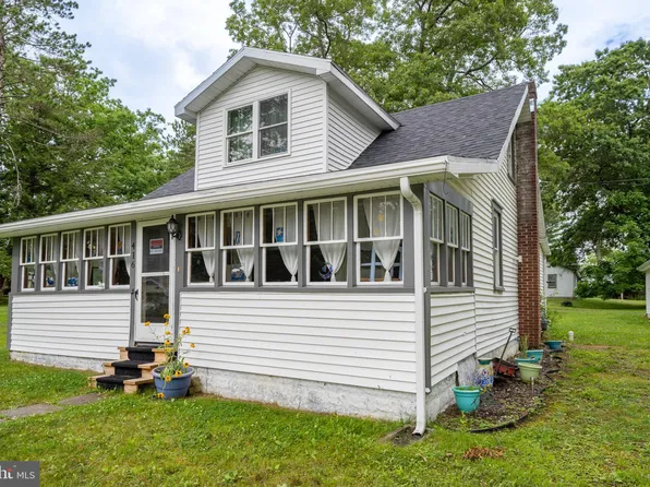 416 Shenandoah Ave, Oakland, MD 21550