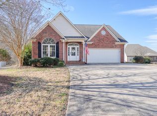 842 E Coosaw Ct, Roebuck, SC 29376