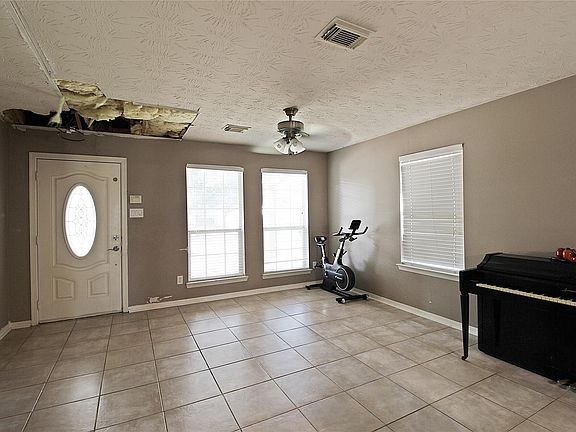 5th image of 21711 Manor Court Dr
