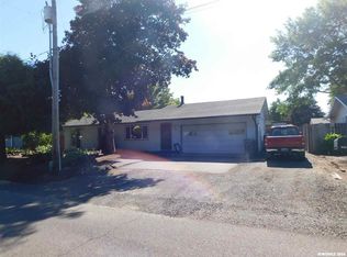 761 SW River Dr, Dallas, OR 97338