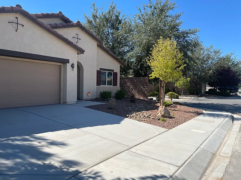 4823 S Adriano Way — Photo 7