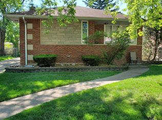 15960 Debbie Ln, South Holland, IL 60473