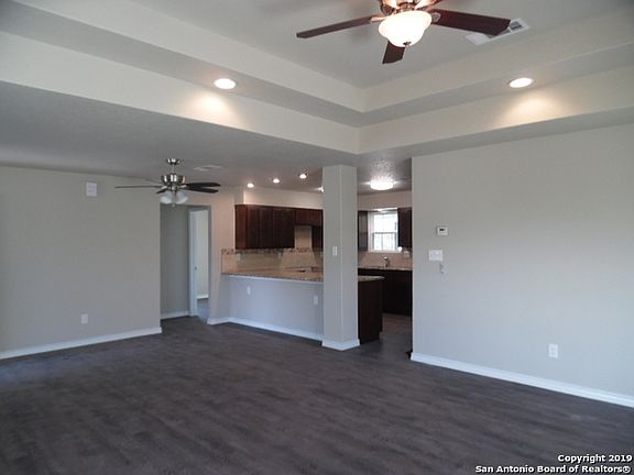 5th image of 851 Avondale Ave