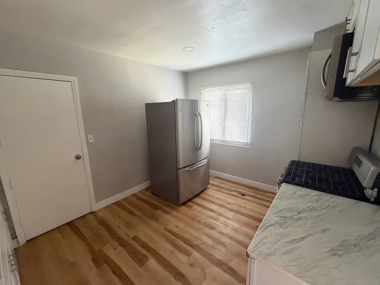 1459 S Euclid Ave #8 — Photo 4