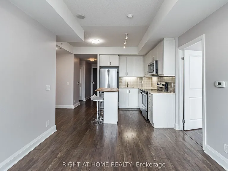 17 Zorra St #903 — Photo 12