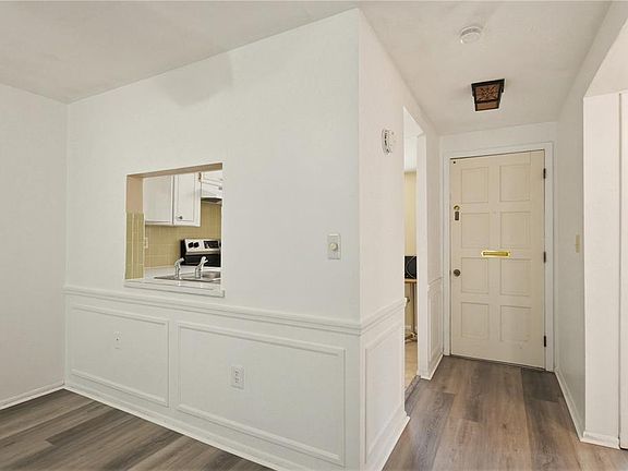 2nd image of 4217 Redcliff Pl #4217