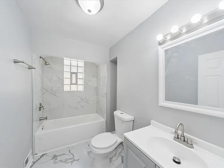 2044 N Newland Ave #1 — Photo 12