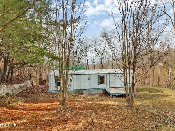 623 Skyline Dr, Harriman, TN 37748