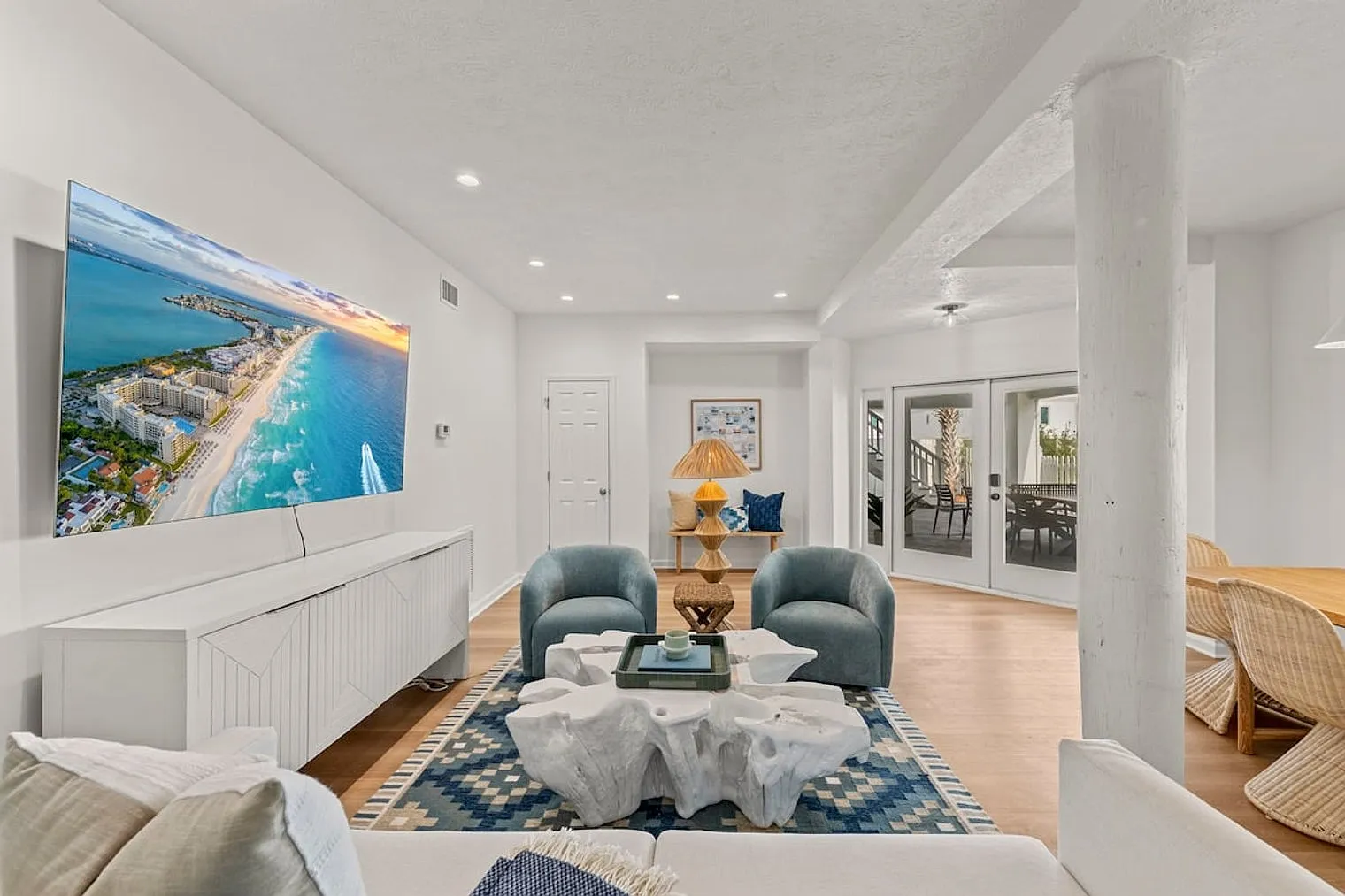 5 bed, 3.0 bath, 3186 sqft, $12,529 — Photo 3