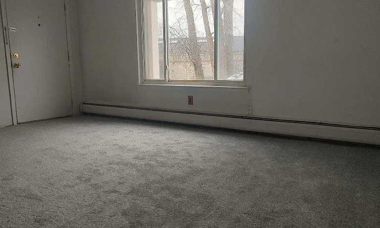 29453 W Jefferson Ave — Photo 12
