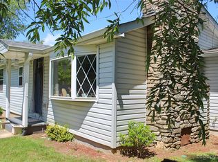 145 Lee Rd, Clyde, NC 28721