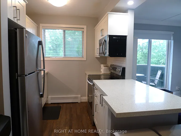 2373 King St E #26 — Photo 8