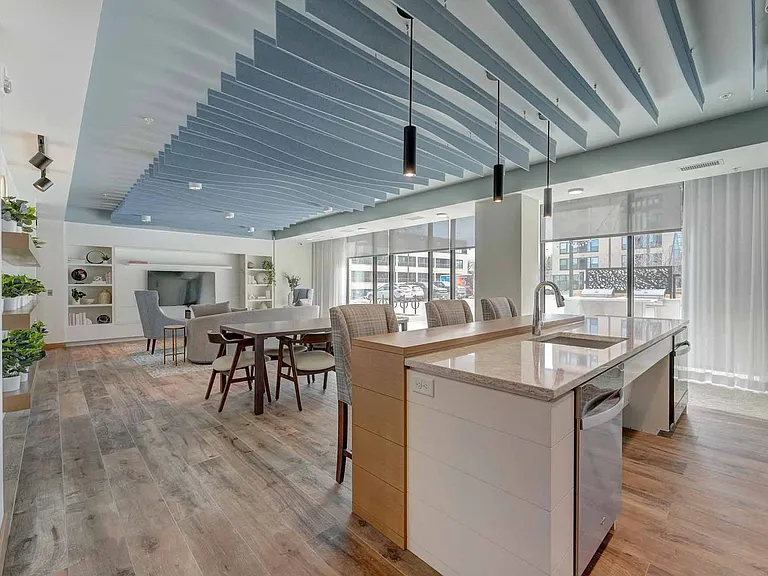 The Eloise Apartments — Photo 6