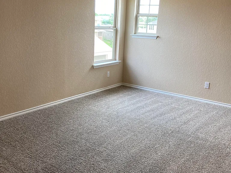 7331 Barlow Grv — Photo 7