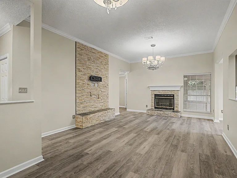 1850 Newman Ln — Photo 11