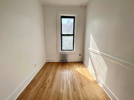 4th image of 355 5th Ave APT 7
