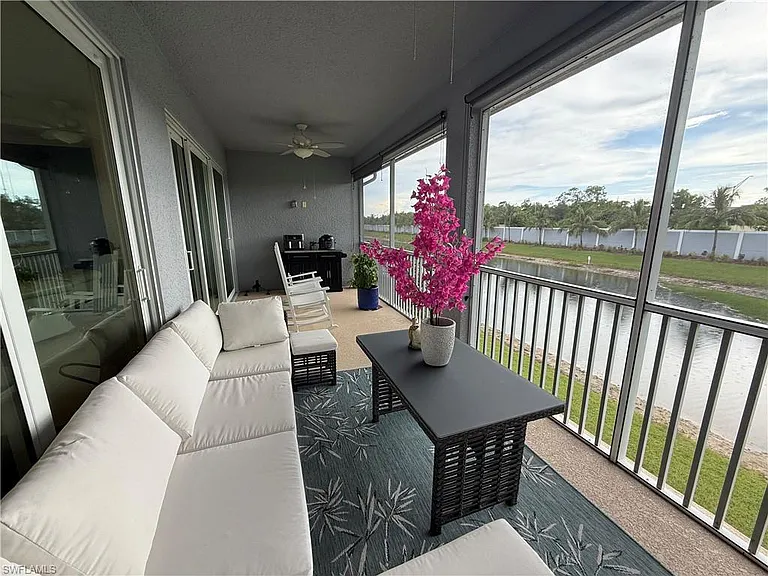 2543 Seychelles Dr #607 — Photo 1