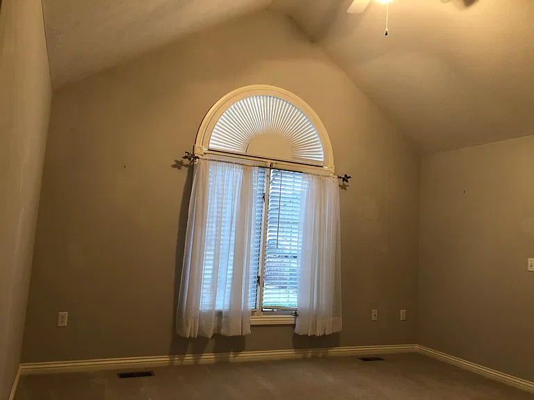 1164 W Rockhill Ave — Photo 15