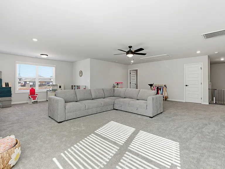 148 Flintridge Dr — Photo 26