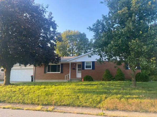 832 Park Dr, Wapakoneta, OH 45895