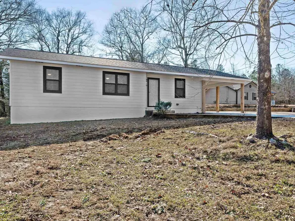 145 Carole St, Bolivar, TN 38008