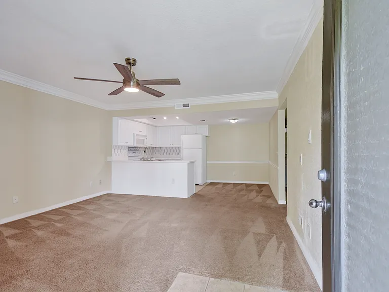 100 Fairway Park Blvd #511 — Photo 5