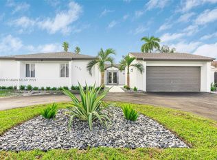 6270 NW 199th St, Hialeah, FL 33015